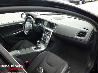 Volvo V-60 2.0 D3 Polar+ Navi 150pk picture 10