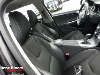 Volvo V-60 2.0 D3 Polar+ Navi 150pk picture 12