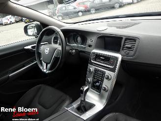 Volvo V-60 2.0 D3 Polar+ Navi 150pk picture 11