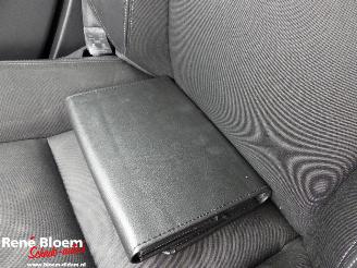 Volvo V-60 2.0 D3 Polar+ Navi 150pk picture 22