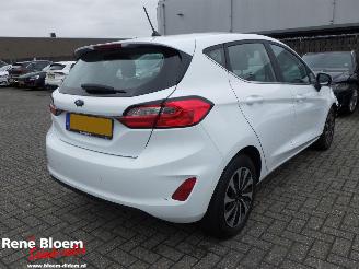 krockskadad bil auto Ford Fiesta 1.0 EcoBoost Hybrid Titanium 2023/2