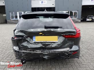 Volvo V-60 2.0 T Momentum Pro Automaat 190pk picture 3