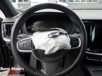 Volvo V-60 2.0 T Momentum Pro Automaat 190pk picture 21