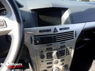 Opel Astra 1.6 Edition 105pk Aut LPG picture 14