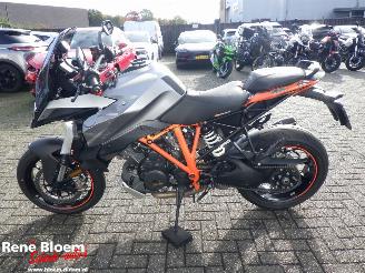 KTM  1290 Superduke GT picture 2