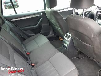 Skoda Octavia Combi 1.0 TSI Greentech Style Business picture 11