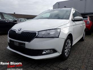 krockskadad bil auto Skoda Fabia Combi 1.0 TSI Ambition Navi 95pk 2022/10