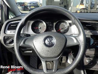 Volkswagen Golf 1.6 TDI Trendline Blue Motion Clima picture 10