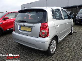 krockskadad bil auto Kia Picanto 1.1 X-clusive 2008/9