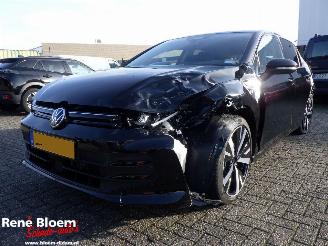 Damaged car Volkswagen Golf 1.5 TSI Life Edition 2025/10