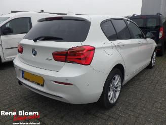krockskadad bil auto BMW 1-serie 118i Sport Automaat 5drs 136pk 2016/11