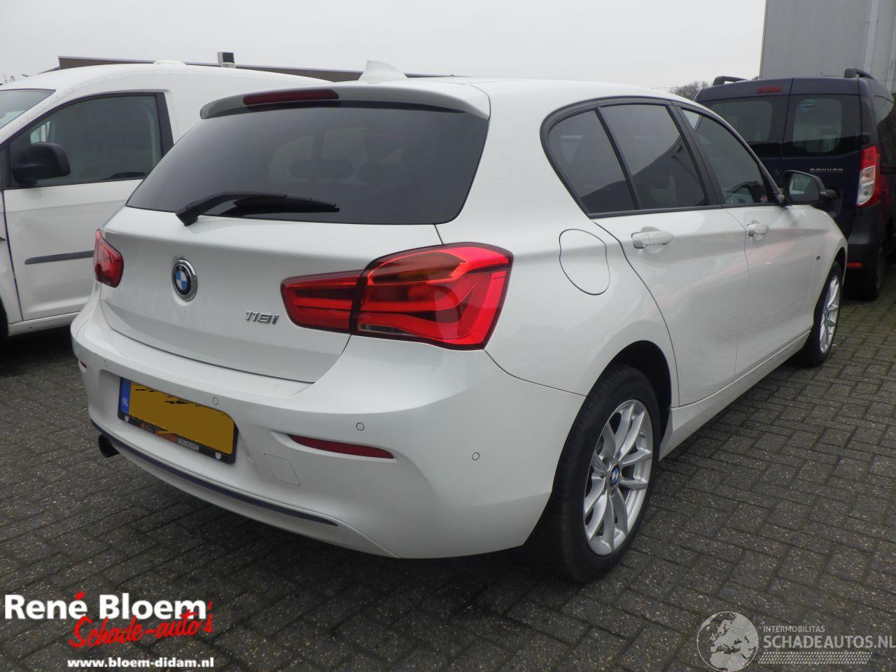 BMW 1-serie 118i Sport Automaat 5drs 136pk