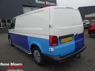 Volkswagen Transporter 2.0 TDi DSG 150pk L2H1 picture 2