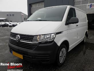  Volkswagen Transporter 2.0 TDI L1H1 2022/10