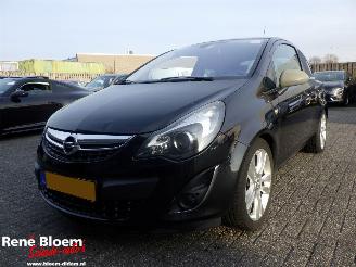 Vaurioauto  passenger cars Opel Corsa 1.4 16V Cosmo Airco 2014/2