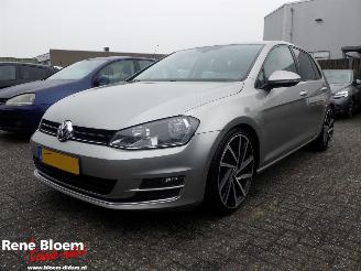 Schadeauto Volkswagen Golf 1.2 TSI HighLine 2013/2
