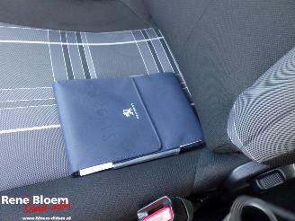 Peugeot 108 1.0 e-VTi Active Airco 5drs picture 17
