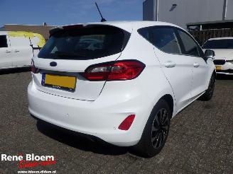 damaged passenger cars Ford Fiesta 1.0 EcoBoost Hybrid Titanium 2023/1