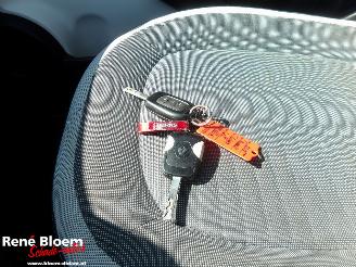 Renault Twingo 1.0 SCe Collection picture 16