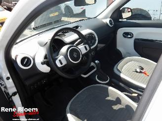 Renault Twingo 1.0 SCe Collection picture 12