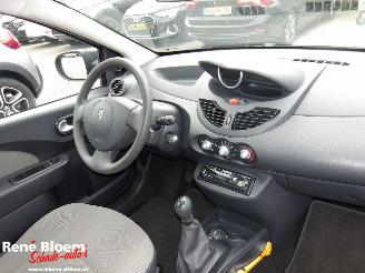 Renault Twingo 1.2-16V Authentique picture 9