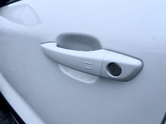 Opel Mokka-E 50-kWh 11kW bl. Business Elegance aut 136pk - nap - stuurverwarming - navi - camera - line + side assist - keyless - virtual - 2x laadkabels - org NL picture 9