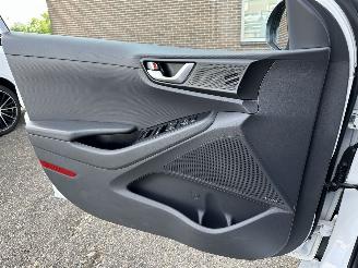 Hyundai Ioniq Comfort EV 120pk aut + f1 flippers - nap - 2x laadkabels - navi - camera - front + line assist - keyless entry + start picture 49
