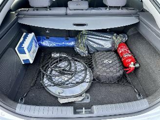 Hyundai Ioniq Comfort EV 120pk aut + f1 flippers - nap - 2x laadkabels - navi - camera - front + line assist - keyless entry + start picture 21