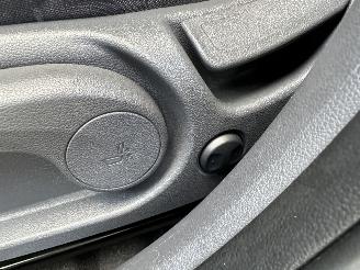 Hyundai Ioniq Comfort EV 120pk aut + f1 flippers - nap - 2x laadkabels - navi - camera - front + line assist - keyless entry + start picture 32