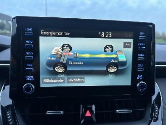 Toyota Corolla Touring sports 1.8 Hybrid 148pk automaat Business - nap - vaste prijs - camera - line + front assist - afn trekh - clima + cruise contr - keyless start picture 17