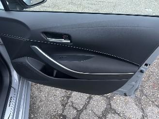 Toyota Corolla Touring sports 1.8 Hybrid 148pk automaat Business - nap - vaste prijs - camera - line + front assist - afn trekh - clima + cruise contr - keyless start picture 46