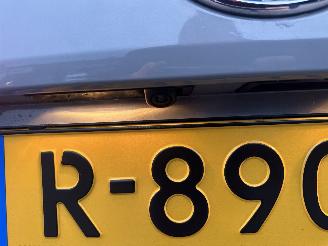 Toyota Corolla Touring sports 1.8 Hybrid 148pk automaat Business - nap - vaste prijs - camera - line + front assist - afn trekh - clima + cruise contr - keyless start picture 76