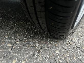 Toyota Corolla Touring sports 1.8 Hybrid 148pk automaat Business - nap - vaste prijs - camera - line + front assist - afn trekh - clima + cruise contr - keyless start picture 75