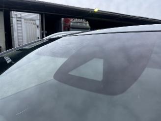 Toyota Corolla Touring sports 1.8 Hybrid 148pk automaat Business - nap - vaste prijs - camera - line + front assist - afn trekh - clima + cruise contr - keyless start picture 83