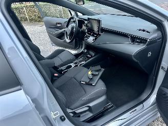 Toyota Corolla Touring sports 1.8 Hybrid 148pk automaat Business - nap - vaste prijs - camera - line + front assist - afn trekh - clima + cruise contr - keyless start picture 19