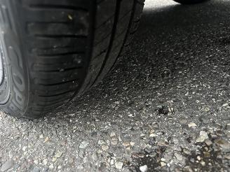 Toyota Corolla Touring sports 1.8 Hybrid 148pk automaat Business - nap - vaste prijs - camera - line + front assist - afn trekh - clima + cruise contr - keyless start picture 74