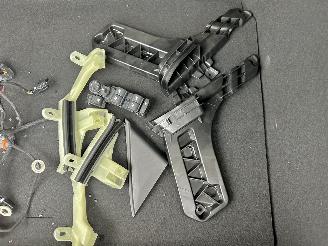 Peugeot 208 1.2 PureTech 75pk Active Pack 5drs - nap - navi - led - airco - cruise - pdc - line assist - lmv - Apple CarPlay + Android picture 15