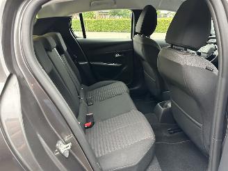 Peugeot 208 1.2 PureTech 75pk Active Pack 5drs - nap - navi - led - airco - cruise - pdc - line assist - lmv - Apple CarPlay + Android picture 27