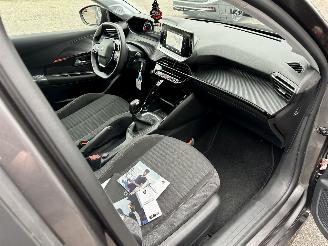 Peugeot 208 1.2 PureTech 75pk Active Pack 5drs - nap - navi - led - airco - cruise - pdc - line assist - lmv - Apple CarPlay + Android picture 21