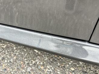 Peugeot 208 1.2 PureTech 75pk Active Pack 5drs - nap - navi - led - airco - cruise - pdc - line assist - lmv - Apple CarPlay + Android picture 11