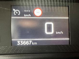 Peugeot 208 1.2 PureTech 75pk Active Pack 5drs - nap - navi - led - airco - cruise - pdc - line assist - lmv - Apple CarPlay + Android picture 51