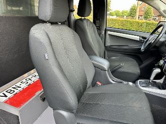 Isuzu D-Max 1.9D 4WD aut 163pk Extended Cab X-Country pick Up - nap - navi - camera - pdc - led - lmv - nieuw model - rijdbaar - 4x4 aandrijving picture 36