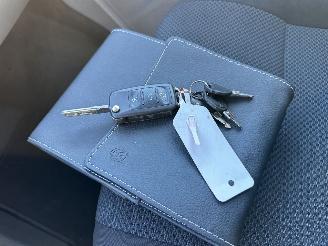 Volkswagen Transporter 2.0 TDI 102pk euro.6 L1/H1 Comfortline - nap - navi - pdc - airco - cruise control - licht + regensensor picture 17