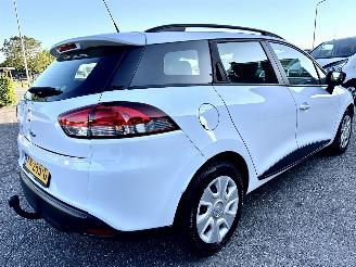Renault Clio Estate 1.5 dCi 90pk ECO Expr - 142dkm nap - nw distr.riem 118dkm - navi - airco - cruise - pdc - trekh picture 5