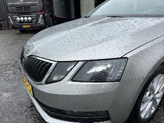 Skoda Octavia 1.0 TSI 115pk 6-bak Greentech Amb Bus sedan - navi - clima - cruise - pdc v+a - licht + regensensor picture 93