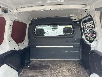 Citroën Berlingo 1.6 BlueHDI 99pk aut + f1 100 Club Eco S&S - airco - cruise - standkachel - pdc - trekh - klapdeuren - schuifdeur picture 34