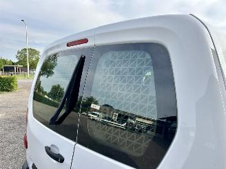 Citroën Berlingo 1.6 BlueHDI 99pk aut + f1 100 Club Eco S&S - airco - cruise - standkachel - pdc - trekh - klapdeuren - schuifdeur picture 9