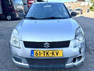 Suzuki Swift 1.3i 92pk GLS 5drs - nap - airco - camera - touchscreen multimedia - bleutooth - alcantara hemel + stuur picture 3