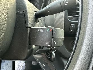 Renault Trafic 1.6 dCi 90pk 6-bak T29 L2/H1 Comfort - nap - 3.pers - navi - airco - cruise - aux - usb - privacy glass - facelift picture 22