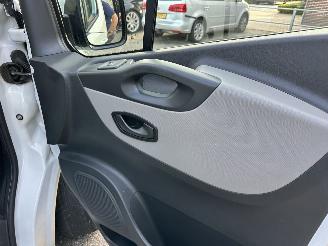 Renault Trafic 1.6 dCi 90pk 6-bak T29 L2/H1 Comfort - nap - 3.pers - navi - airco - cruise - aux - usb - privacy glass - facelift picture 29